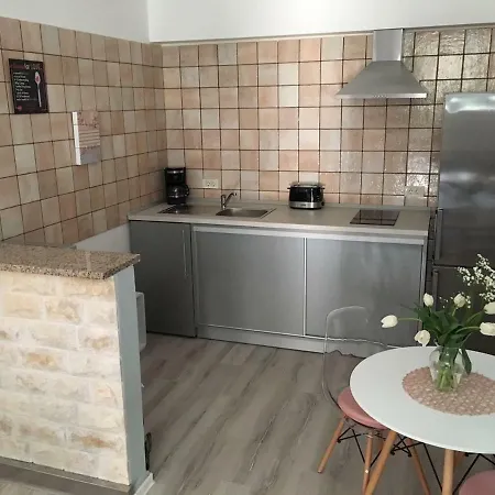 Simply Apartment *